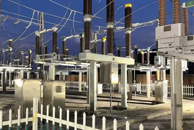 Three-phase transformer-1.png